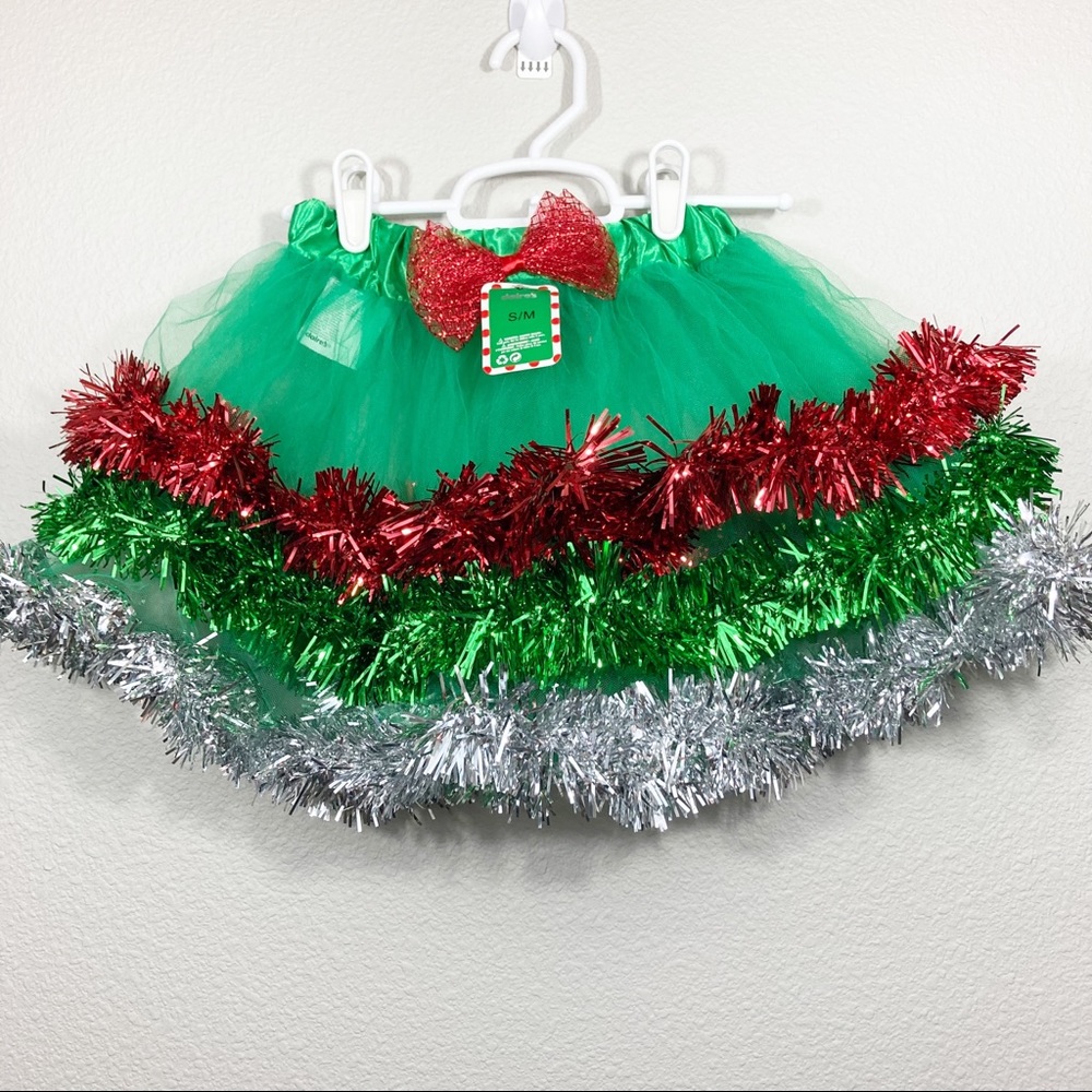 NWT Claire’s holiday skirt